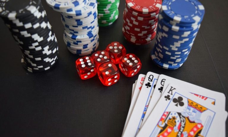 What makes online casino live andar bahar popular globally?